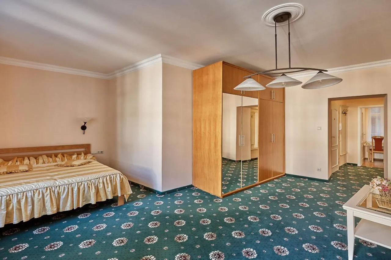Evergreen Apartments Hotel Karlovy Vary 0*,